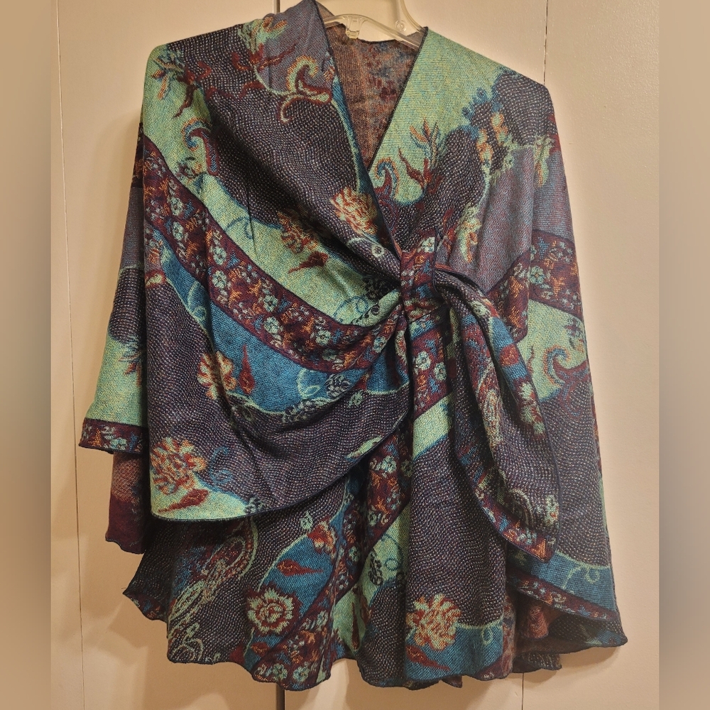 Rapti 100% Cashmere Reversable Loop Shawl